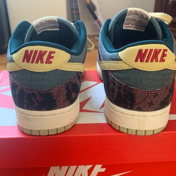 Nike Dunk Low “Community Garden” - Picture 3 of 4